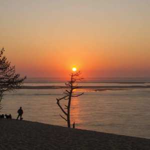 coucher de soleil au bord de l'eau panorama dune du pyla