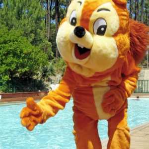 Pano notre mascotte à la piscine